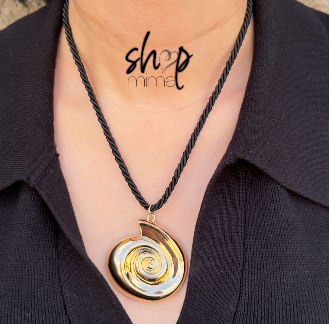 HILO CARACOL NECKLACE