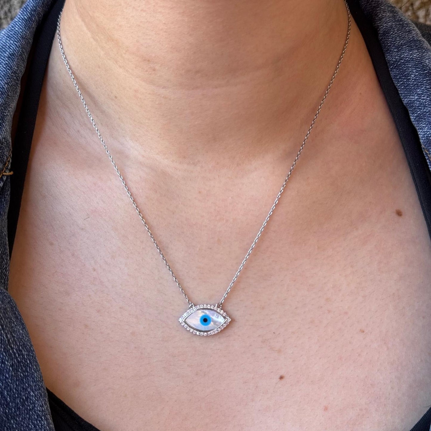 NOVA EYE NECKLACE