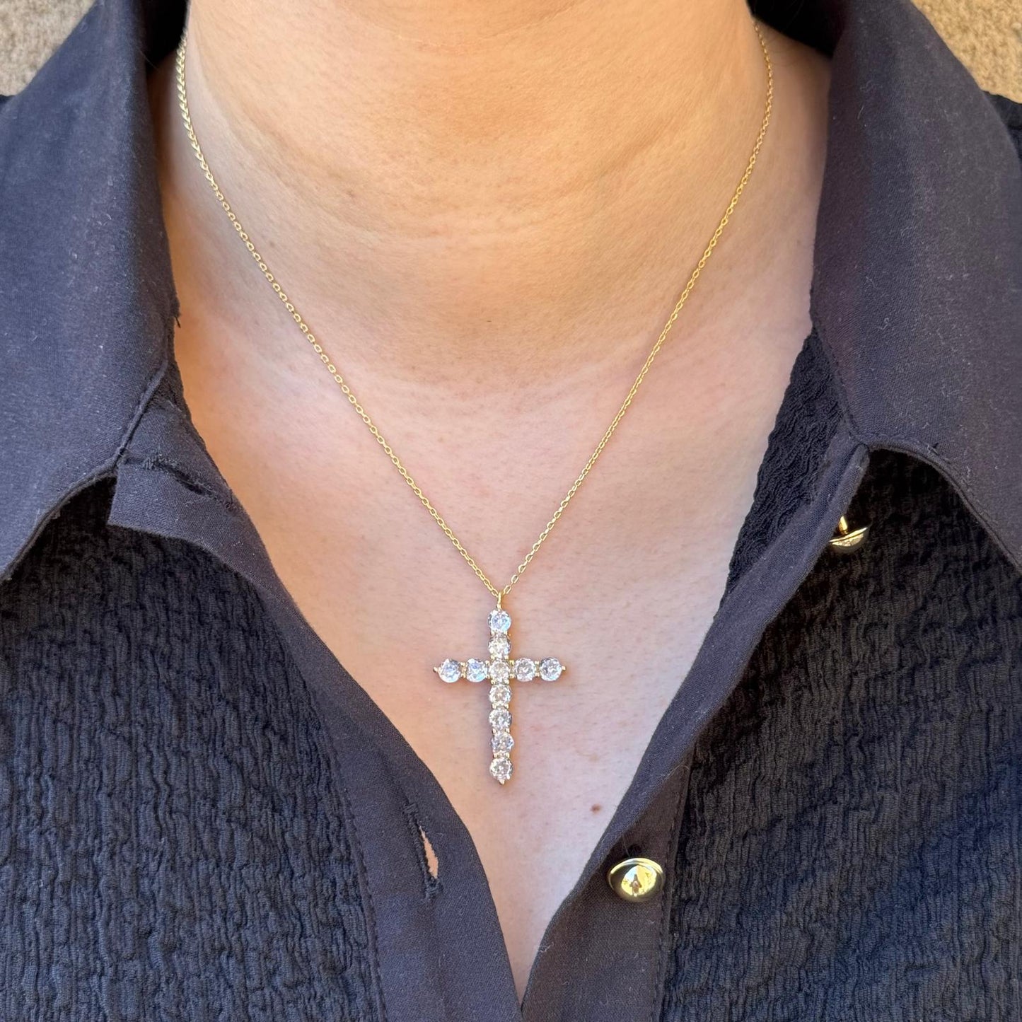 CROSS NECKLACE