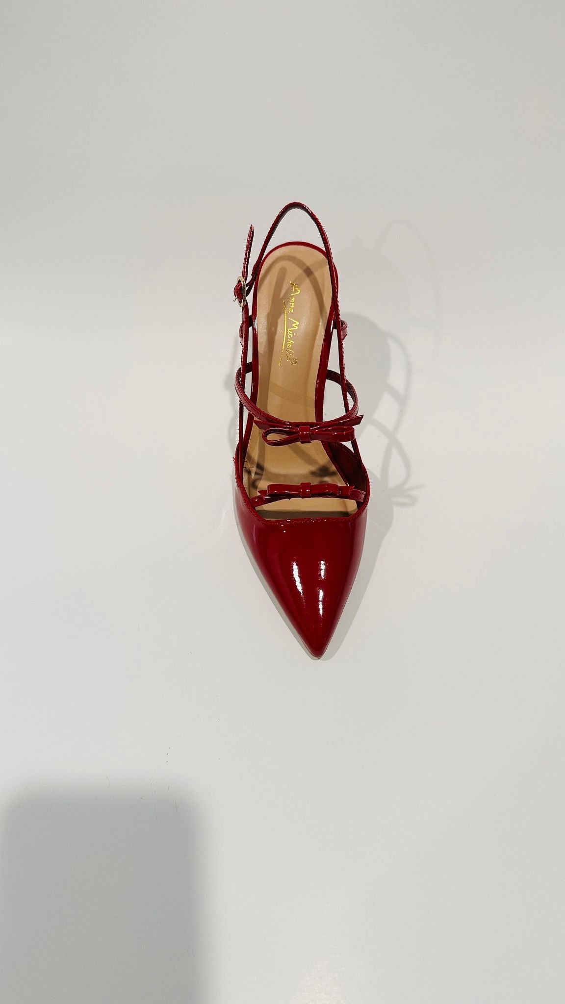 ELI HEELS