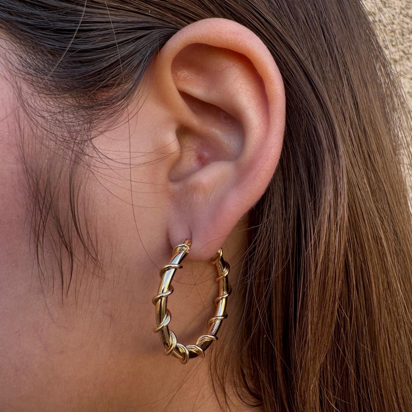 ESPIRAL HOOP EARRINGS