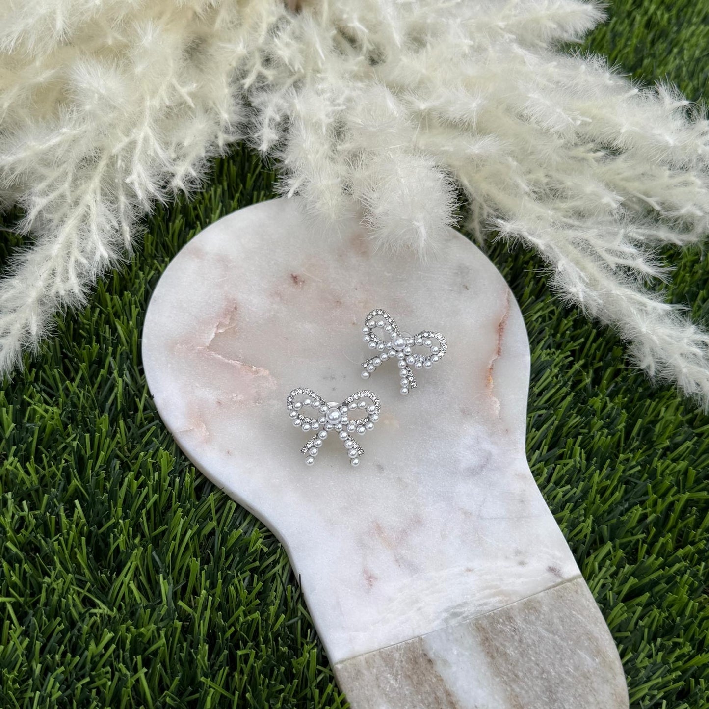 JULIETA BOW EARRINGS