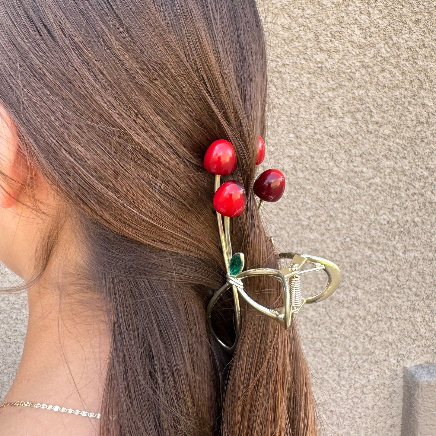 CHERRY METAL HAIR CLIP