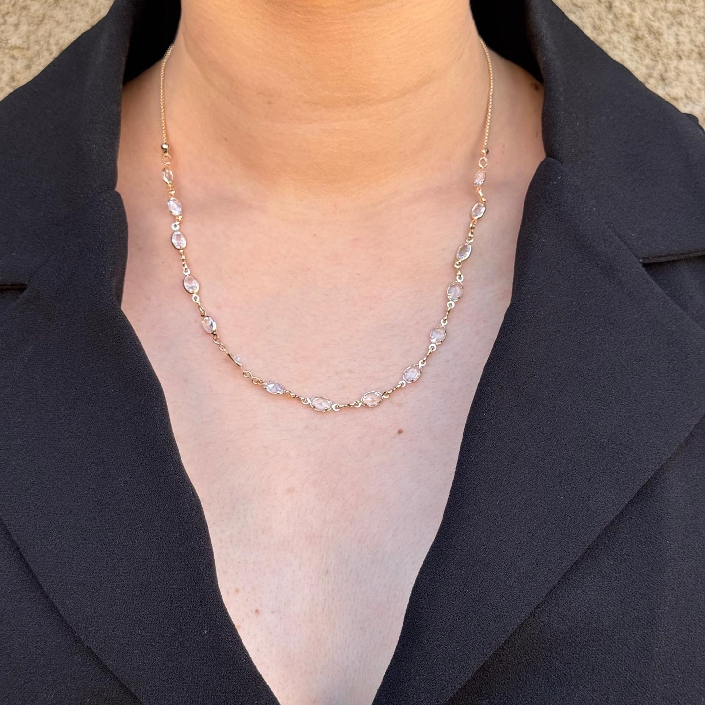 IRIS NECKLACE