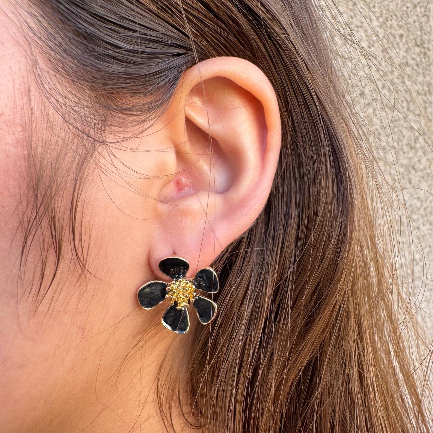 BELLA FLOWER EARRINGS