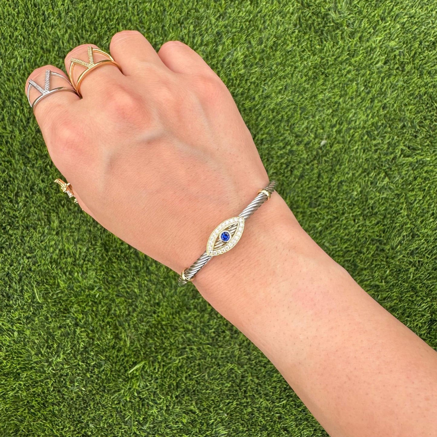 POWER EYE BRACELET