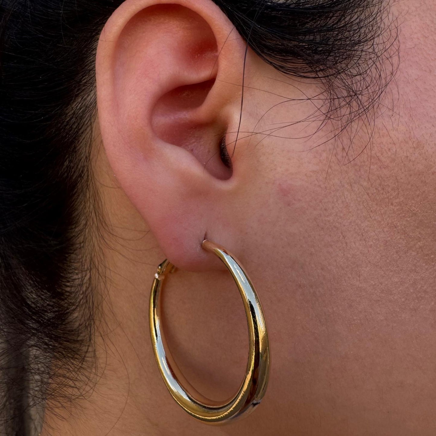 JAHAIRA HOOP EARRINGS