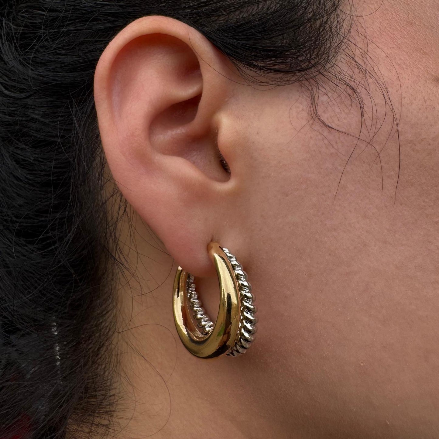 CURL HOOPS EARRINGS