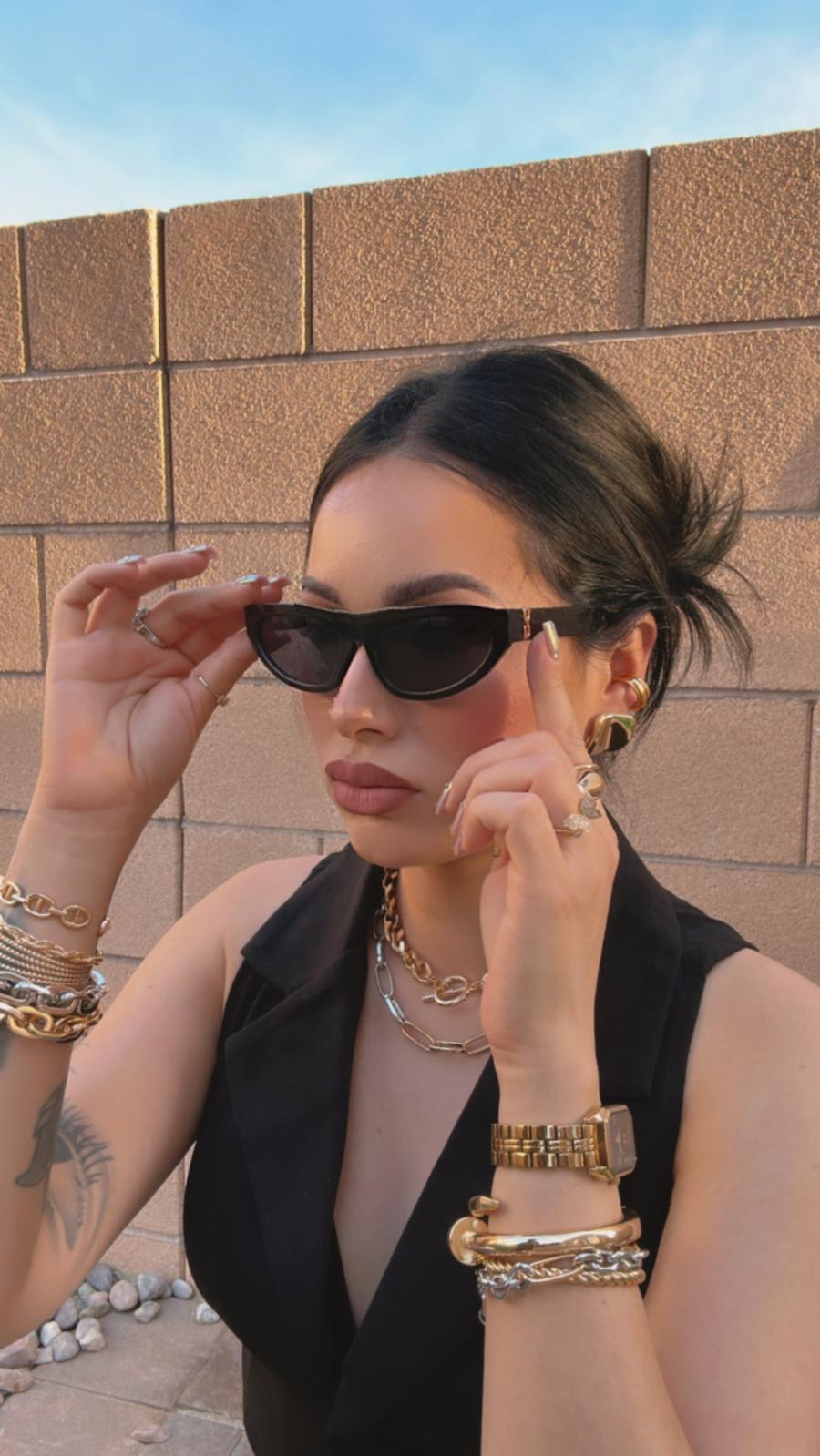 BADDIE GLASSES