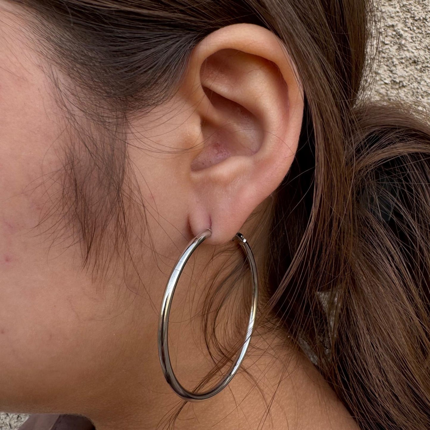 LESLIE HOOPS EARRINGS