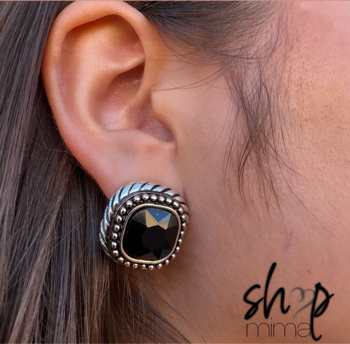 RETRO SQUARE EARRINGS
