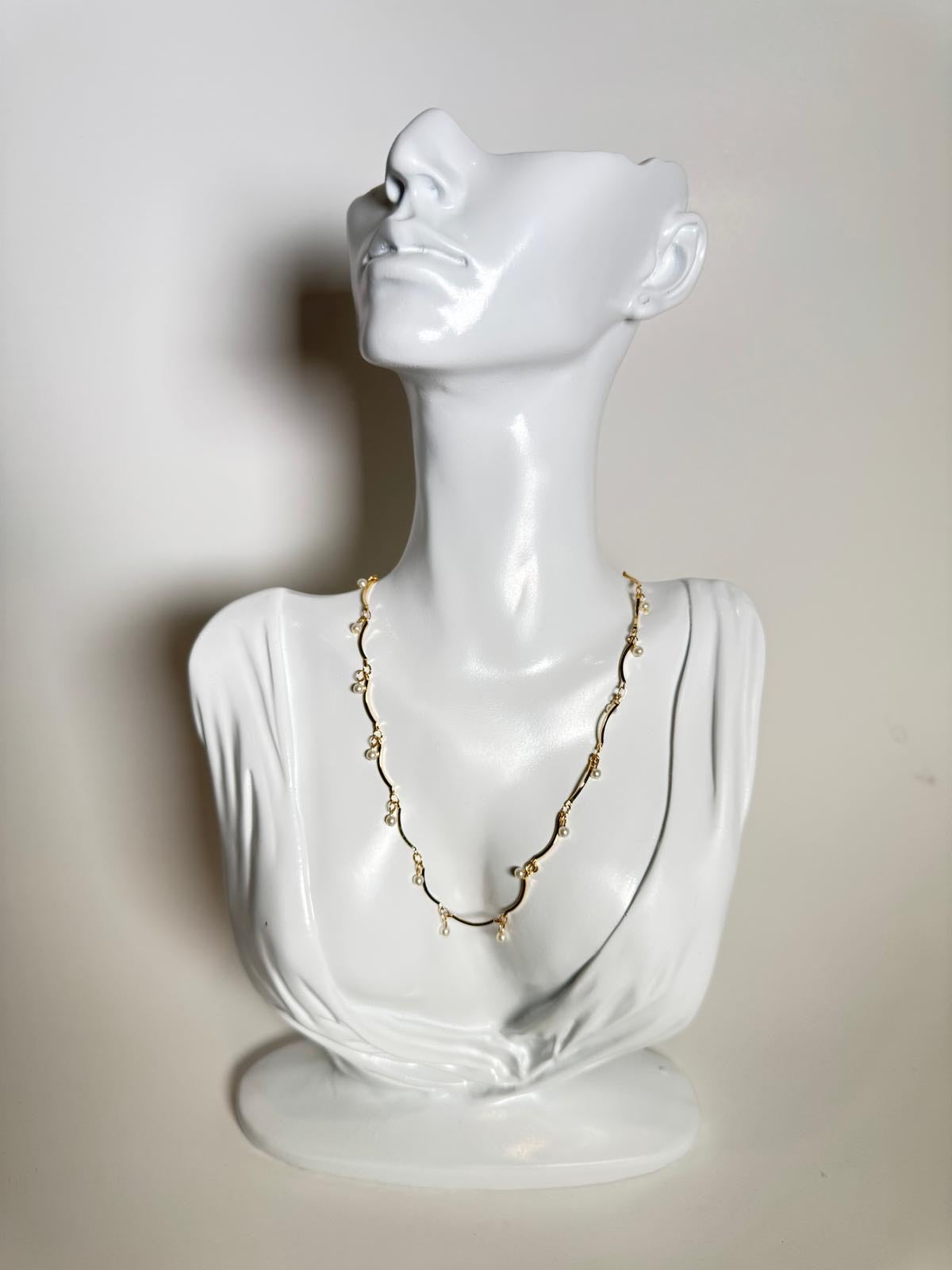 DULCE DELICATE NECKLACE
