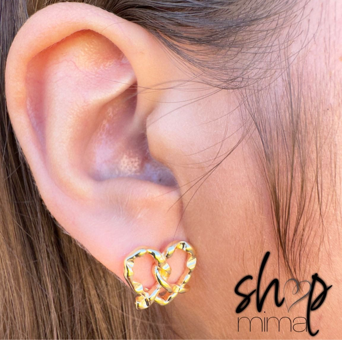DAINTY PRETZEL EARRINGS