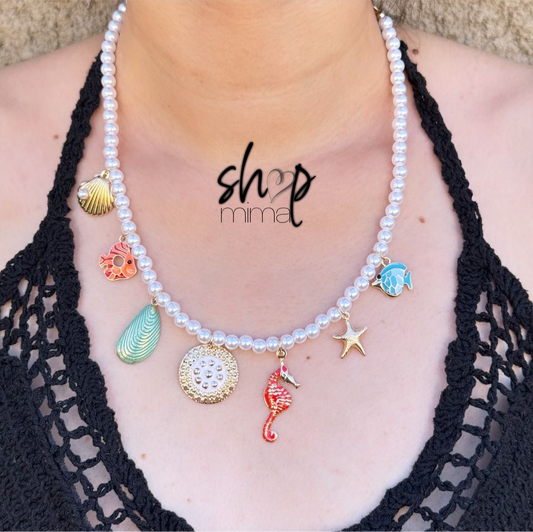 ORANGE SEASHELL CHARM NECKLACE