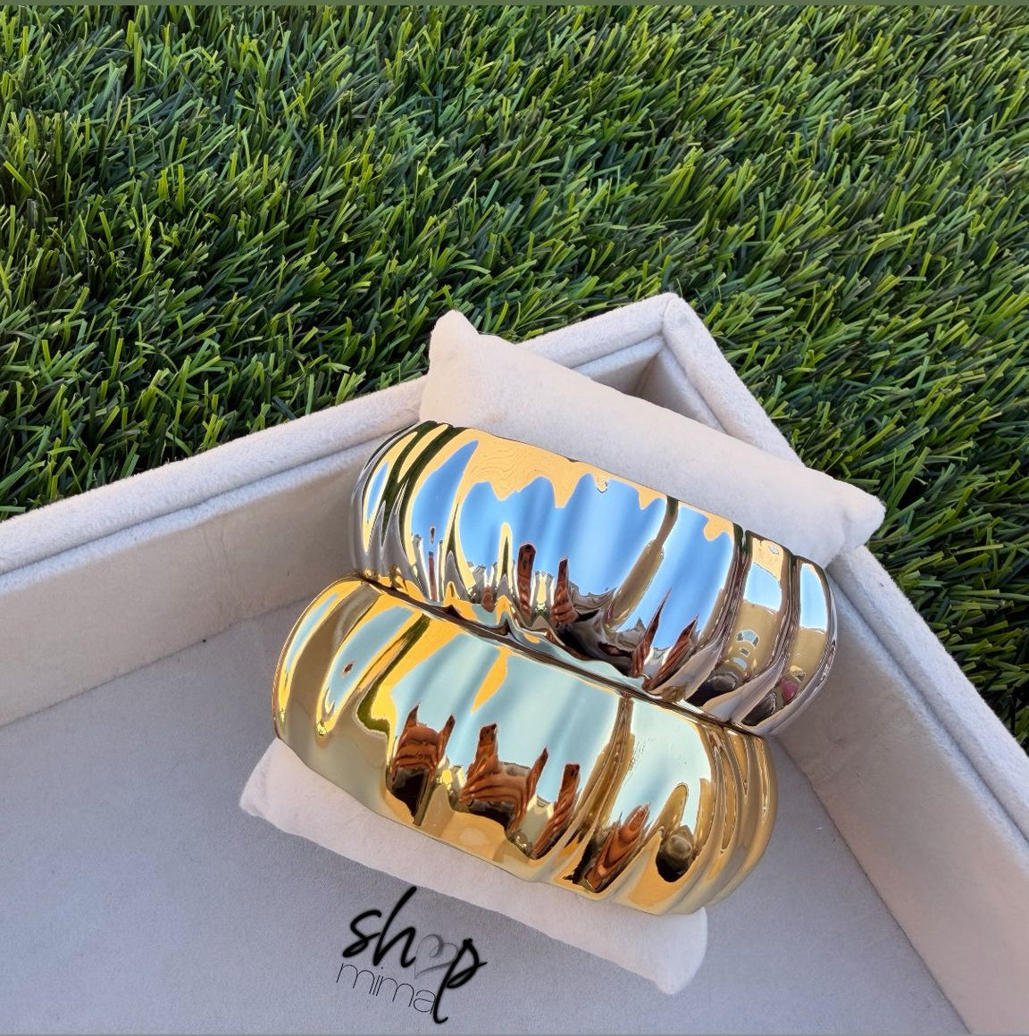 SWIVEL BANGLE BRACELET