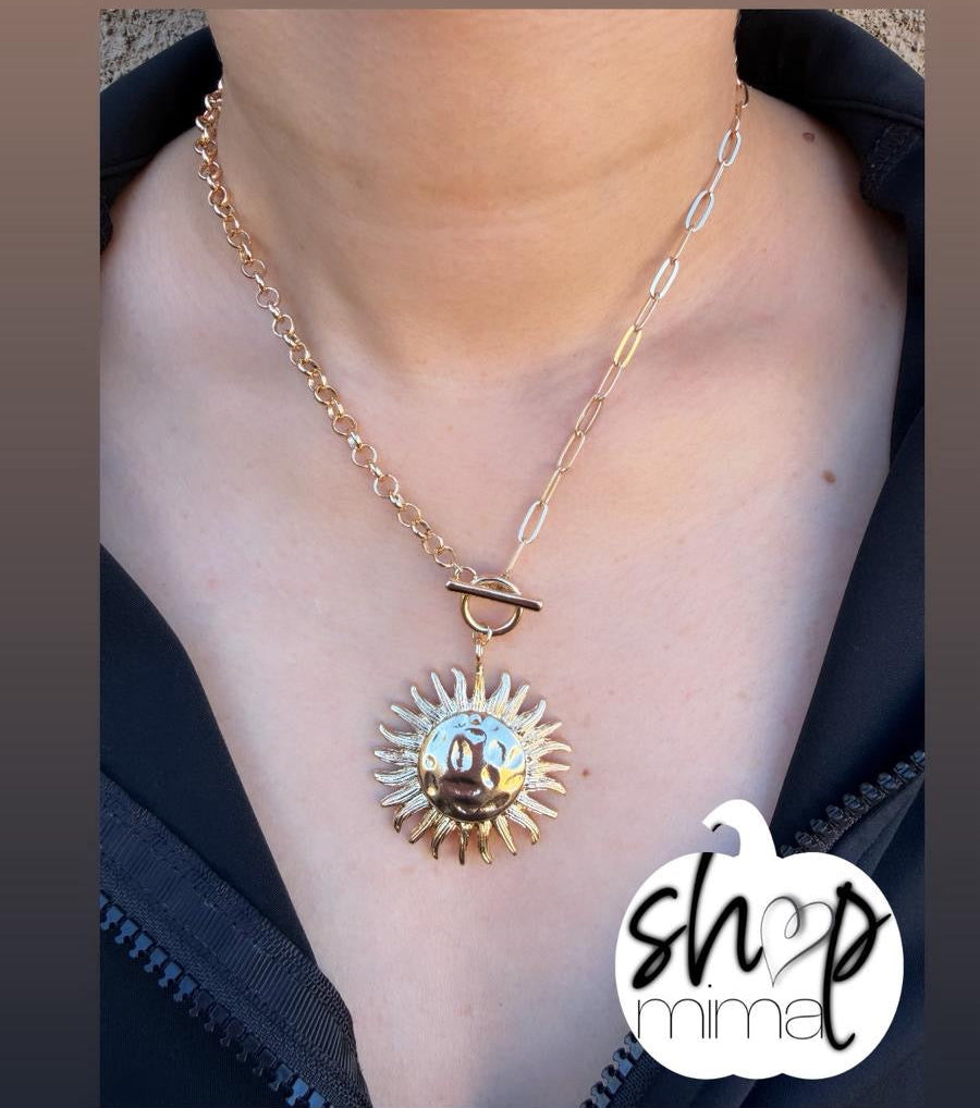 LALA CHAIN SUN NECKLACE