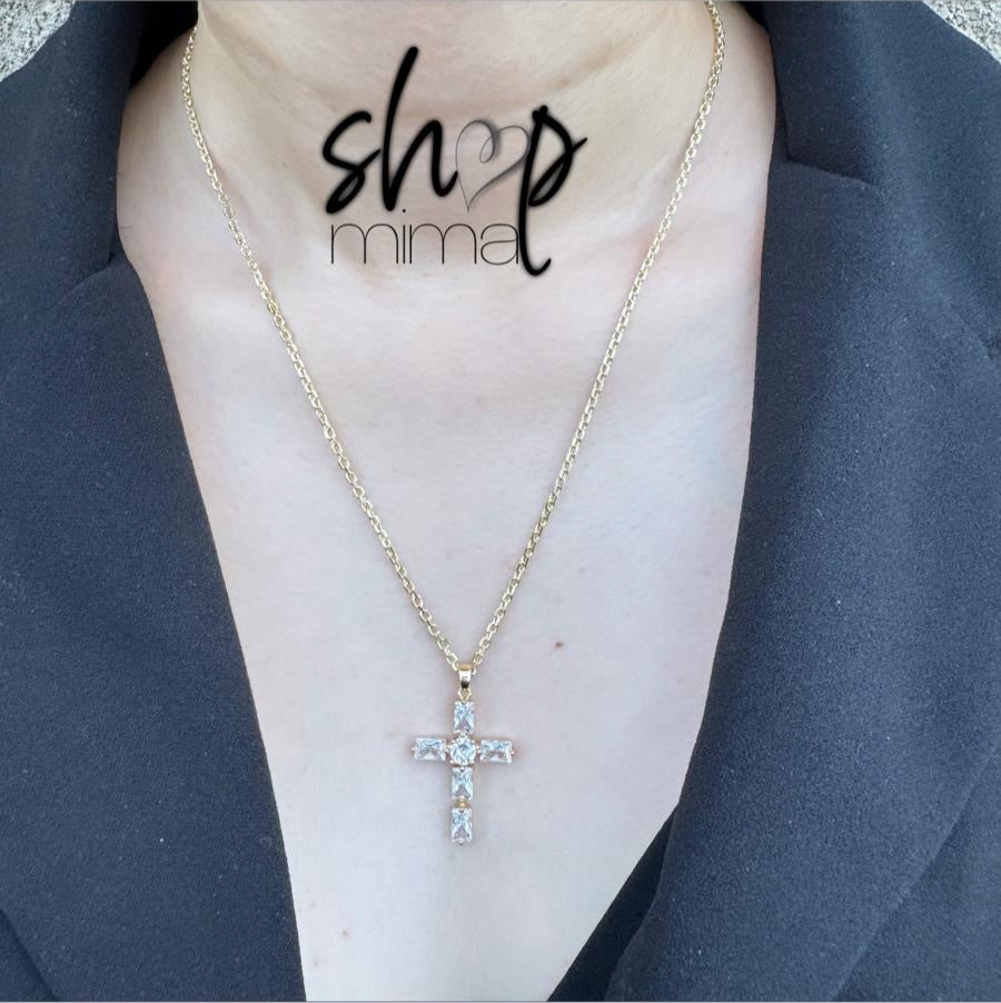 CRUZ CATA NECKLACE