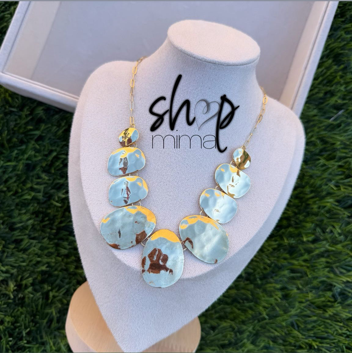 PLATOS LUXURY NECKLACE