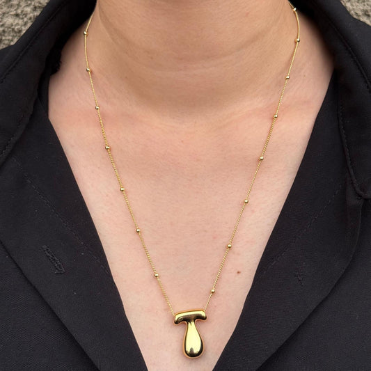 CHUNKY LETTER NECKLACE hi