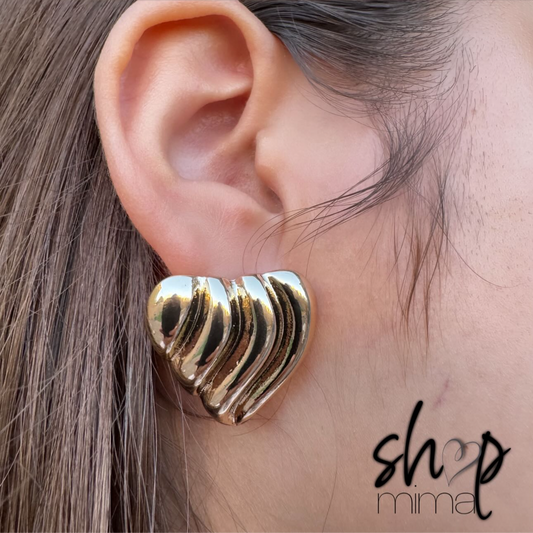 LAURA HEART EARRINGS