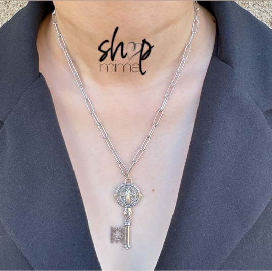 LLAVE DE SAN BENITO NECKLACE MADE BY TANIAXO